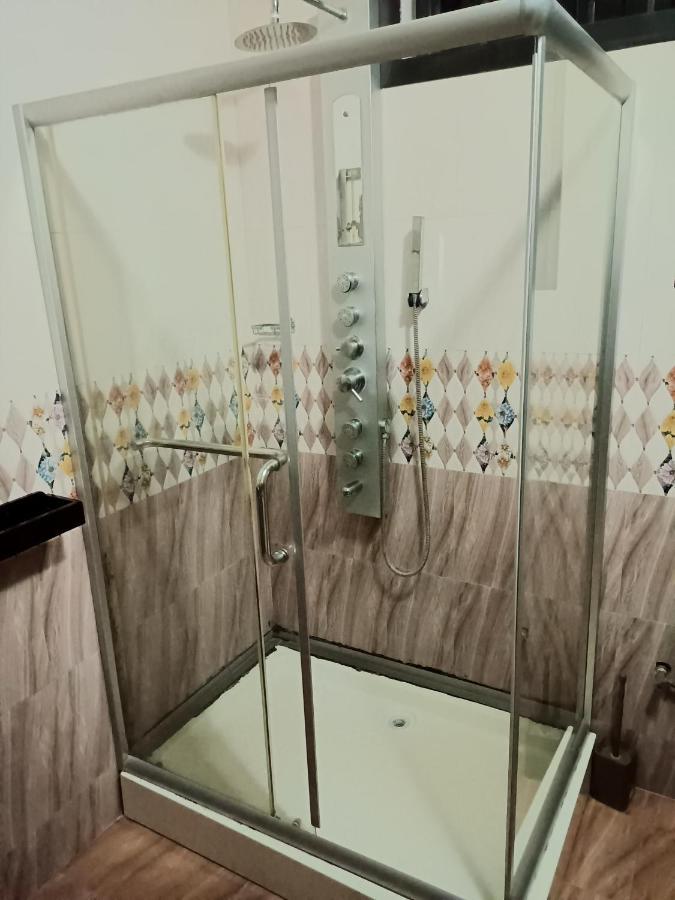 Jacuzzi City Home Kampala Luaran gambar