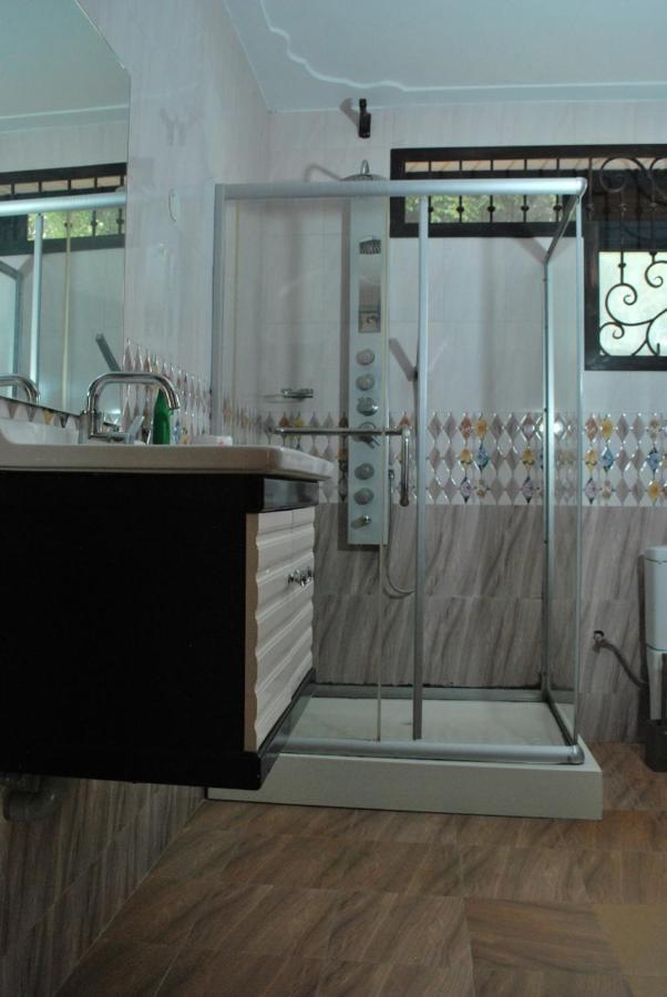 Jacuzzi City Home Kampala Luaran gambar