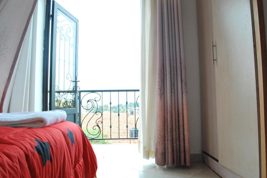 Jacuzzi City Home Kampala Luaran gambar
