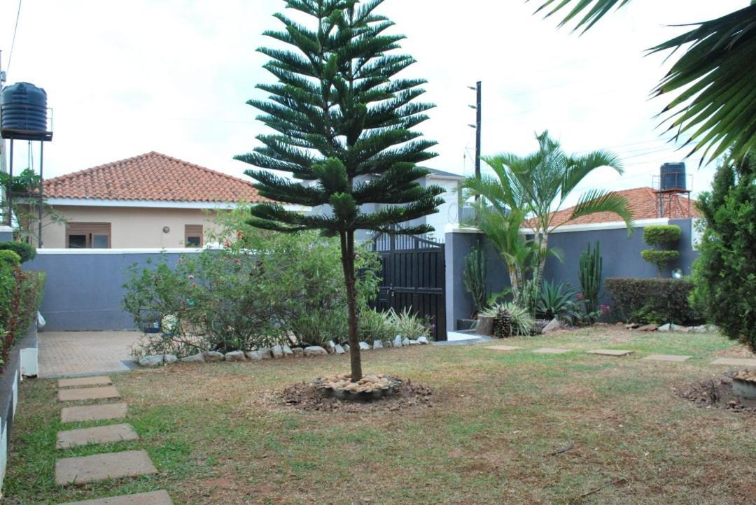 Jacuzzi City Home Kampala Luaran gambar