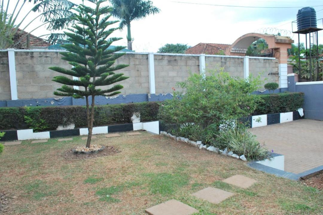 Jacuzzi City Home Kampala Luaran gambar
