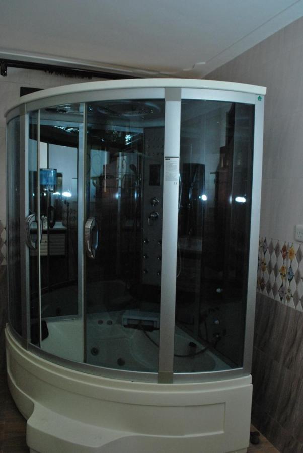Jacuzzi City Home Kampala Luaran gambar