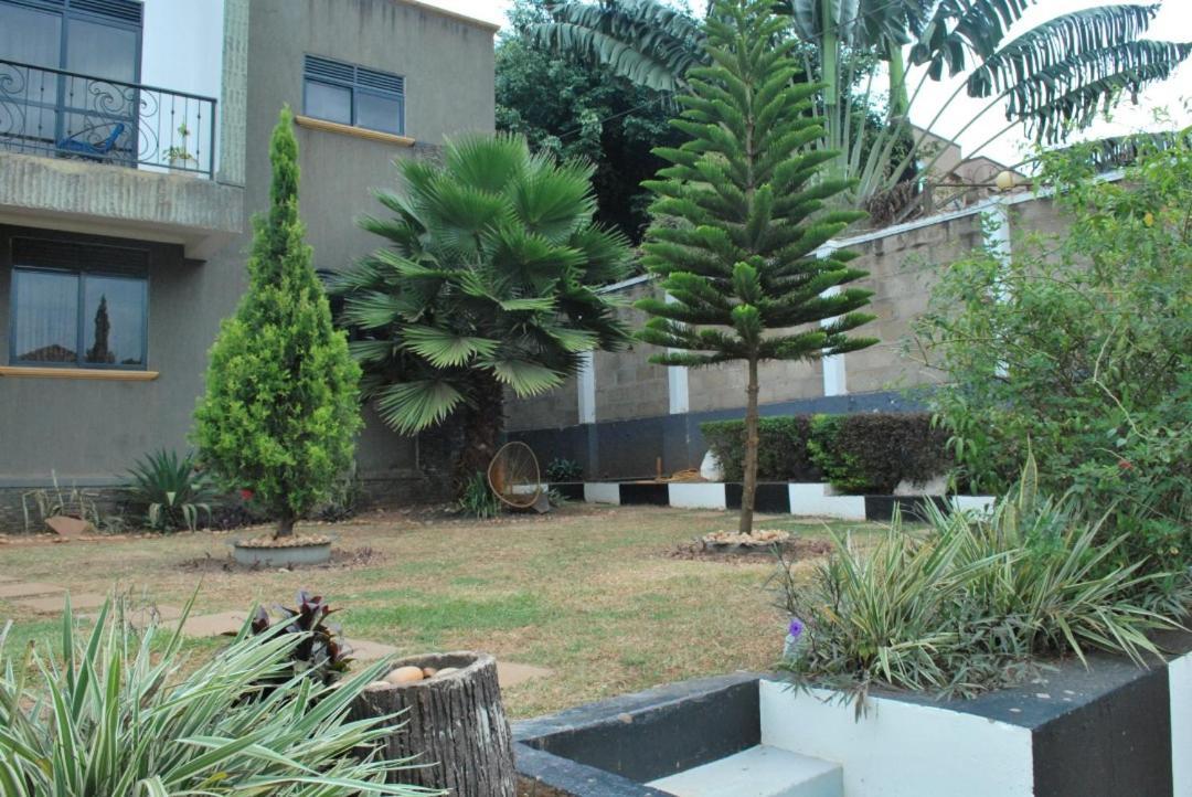 Jacuzzi City Home Kampala Luaran gambar